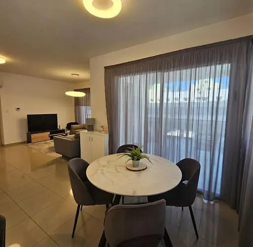 11 - Urban Oasis * Larnaca