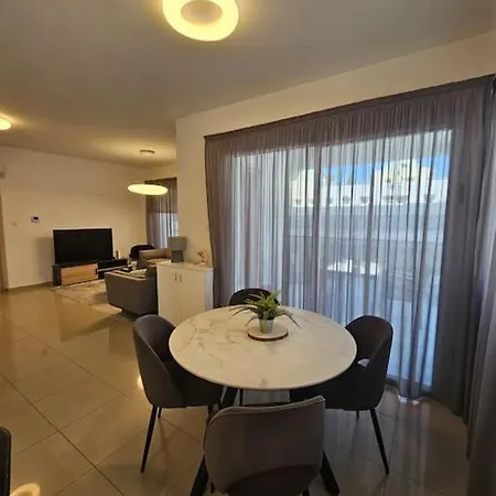 11 - Urban Oasis * Larnaca